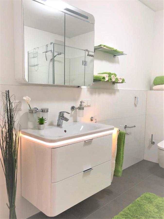 Panorama Penthouse Apartment Mit Klima Und Whirlpool Fuer Bis Zu 6 Personen 프랑켄탈 외부 사진
