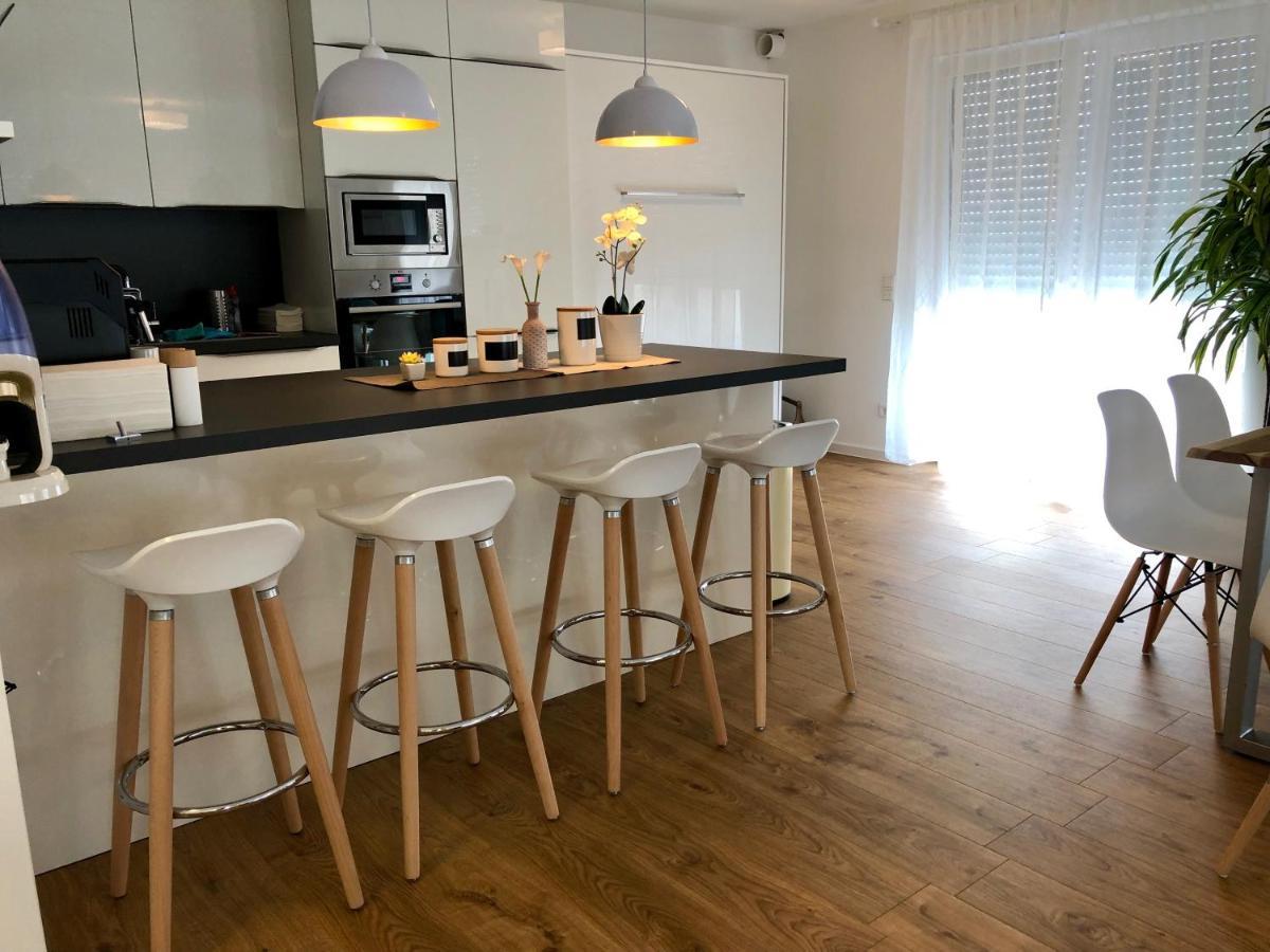 Panorama Penthouse Apartment Mit Klima Und Whirlpool Fuer Bis Zu 6 Personen 프랑켄탈 외부 사진