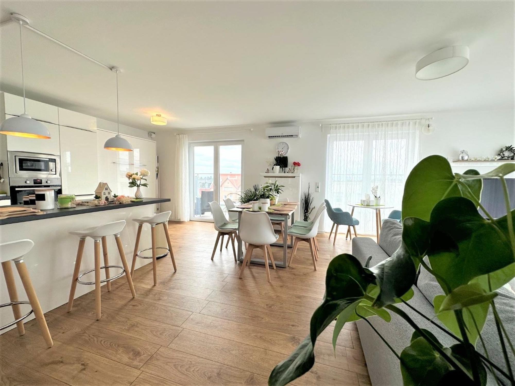 Panorama Penthouse Apartment Mit Klima Und Whirlpool Fuer Bis Zu 6 Personen 프랑켄탈 외부 사진
