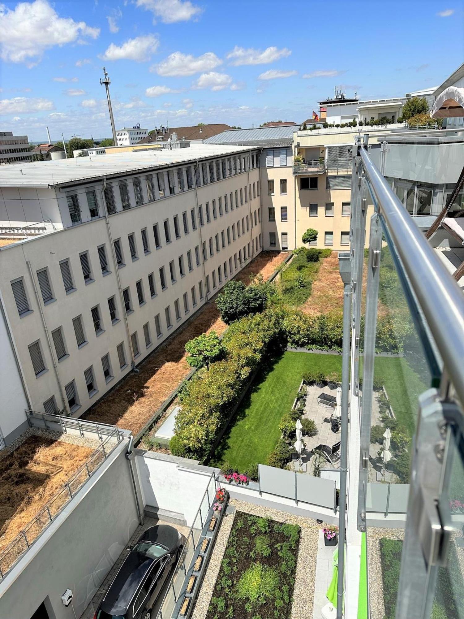 Panorama Penthouse Apartment Mit Klima Und Whirlpool Fuer Bis Zu 6 Personen 프랑켄탈 외부 사진
